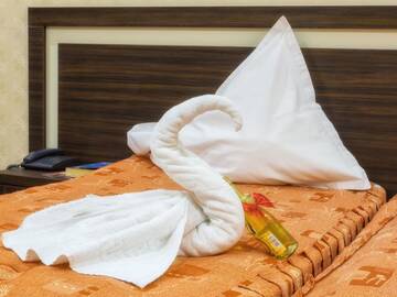 Фото номера Стандартный двухместный номер с 2 отдельными кроватями Отель Hotel Emi г. Mihail Kogălniceanu 6