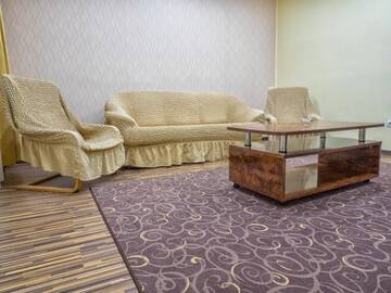Фото номера Люкс, вид на сад Отель Hotel Emi г. Mihail Kogălniceanu 9